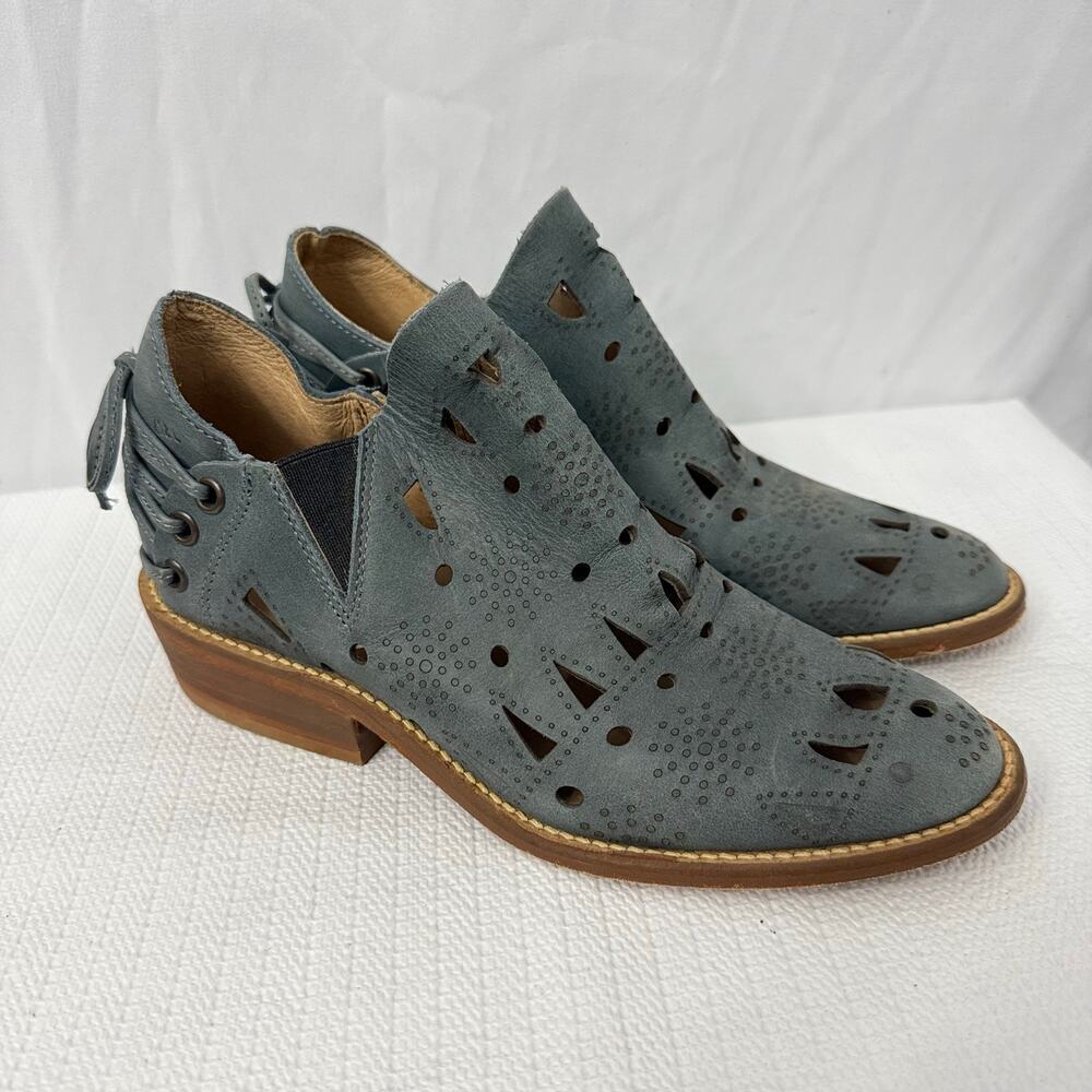 Musse & Cloud Blue Leather Ankle Boots Size 6